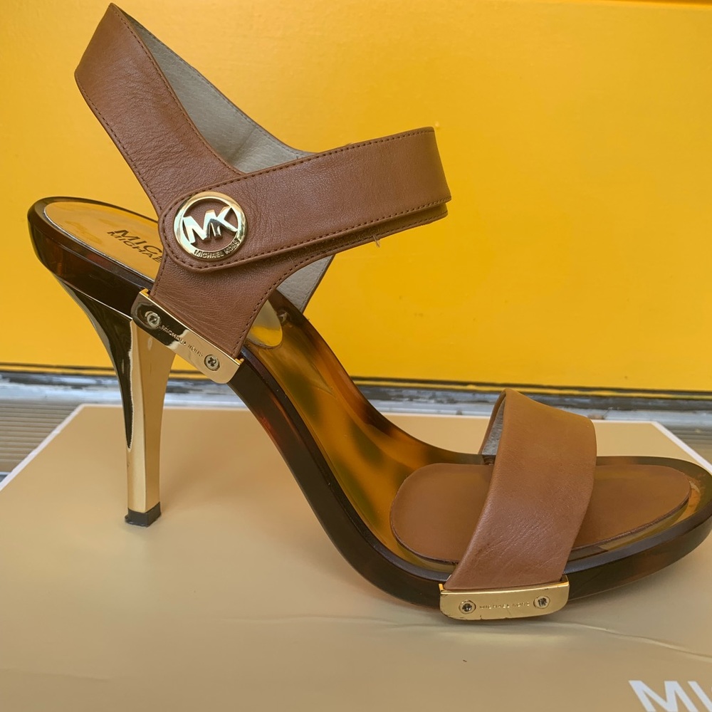 Micheal Kors Heels